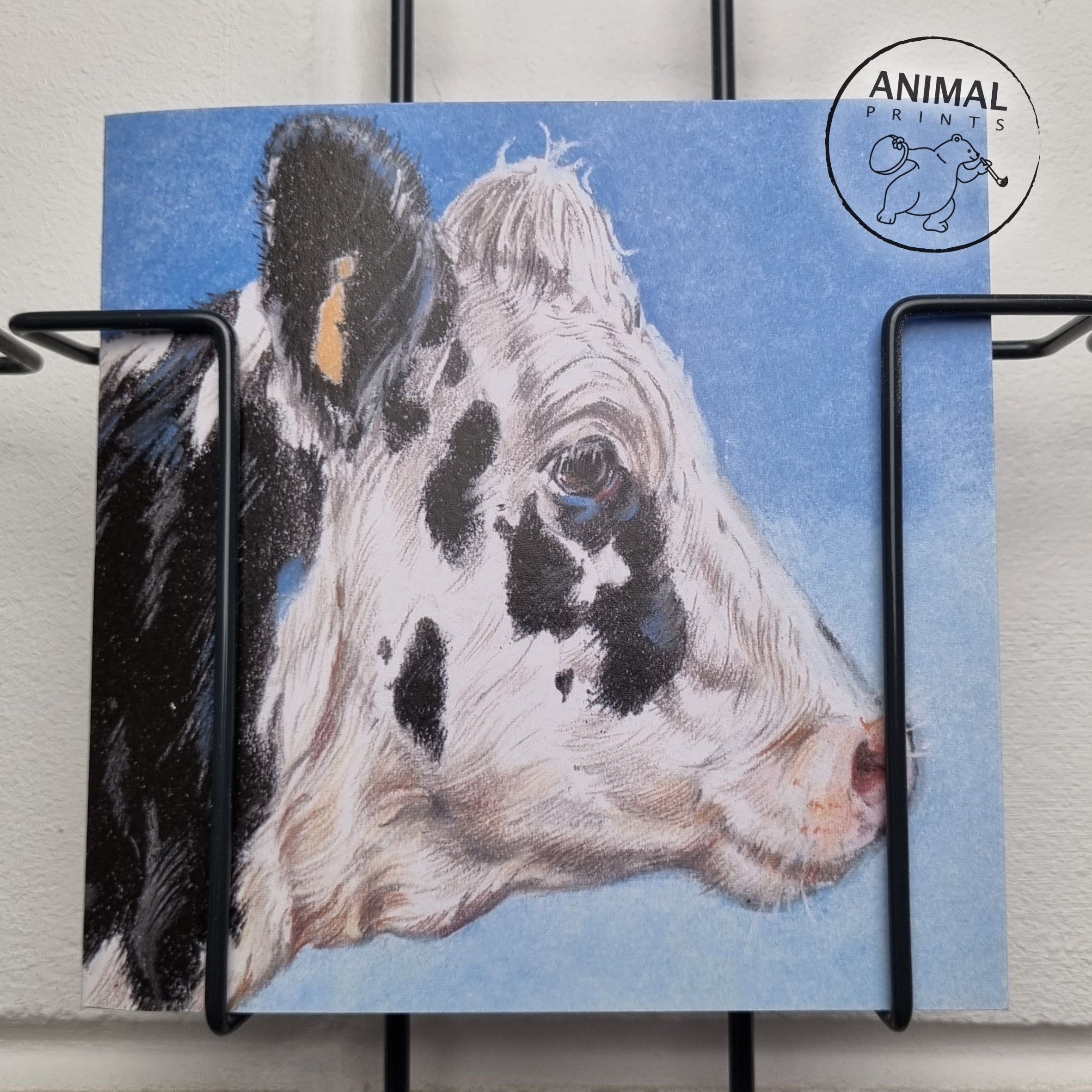 Vierkante kaart - Het staat in de wei, is zwart met wit...Rara wie ben ik....